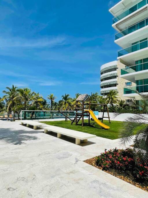 Espectacular Apto En Cartagena Con Salida Directa A La Playa Apartment Luaran gambar