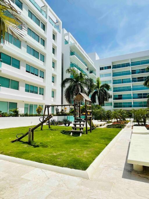 Espectacular Apto En Cartagena Con Salida Directa A La Playa Apartment Luaran gambar