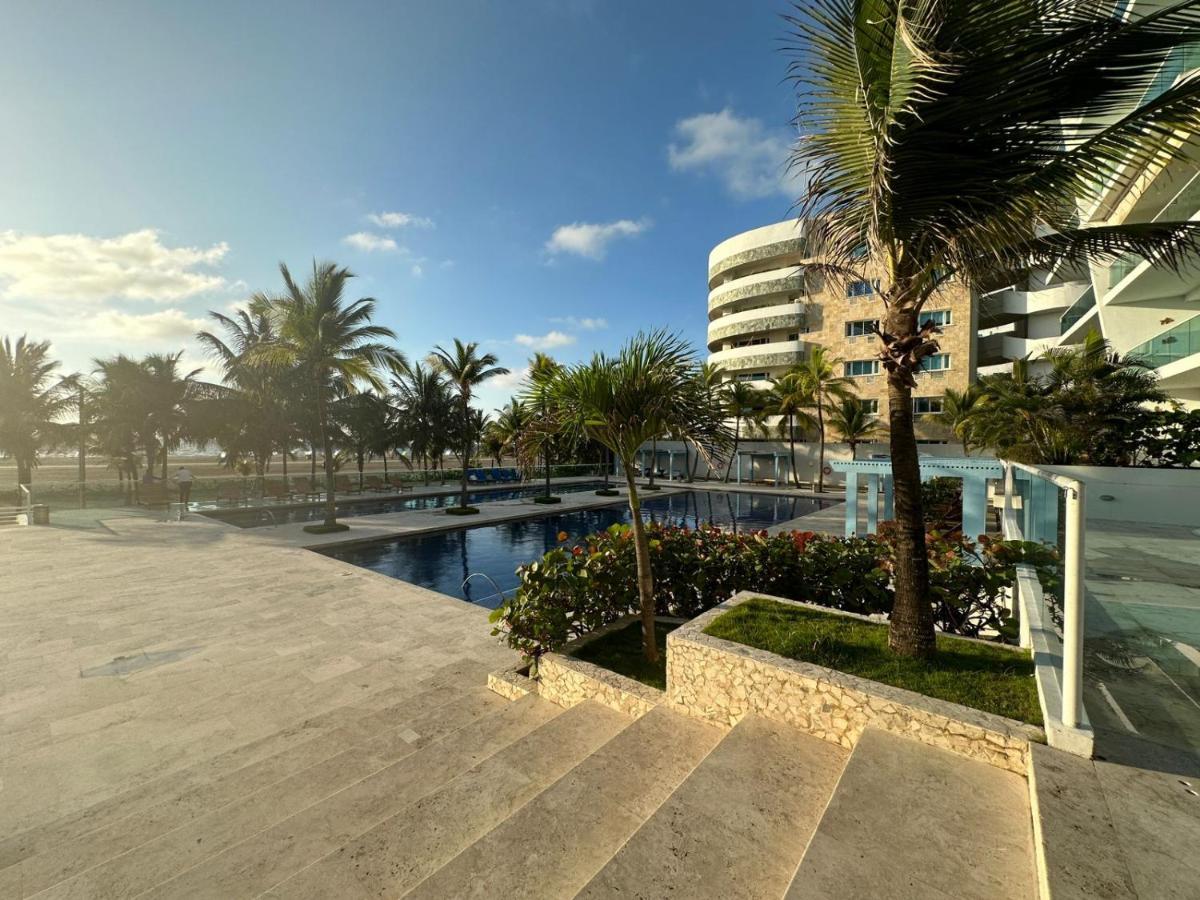 Espectacular Apto En Cartagena Con Salida Directa A La Playa Apartment Luaran gambar