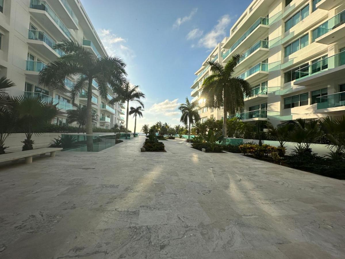 Espectacular Apto En Cartagena Con Salida Directa A La Playa Apartment Luaran gambar