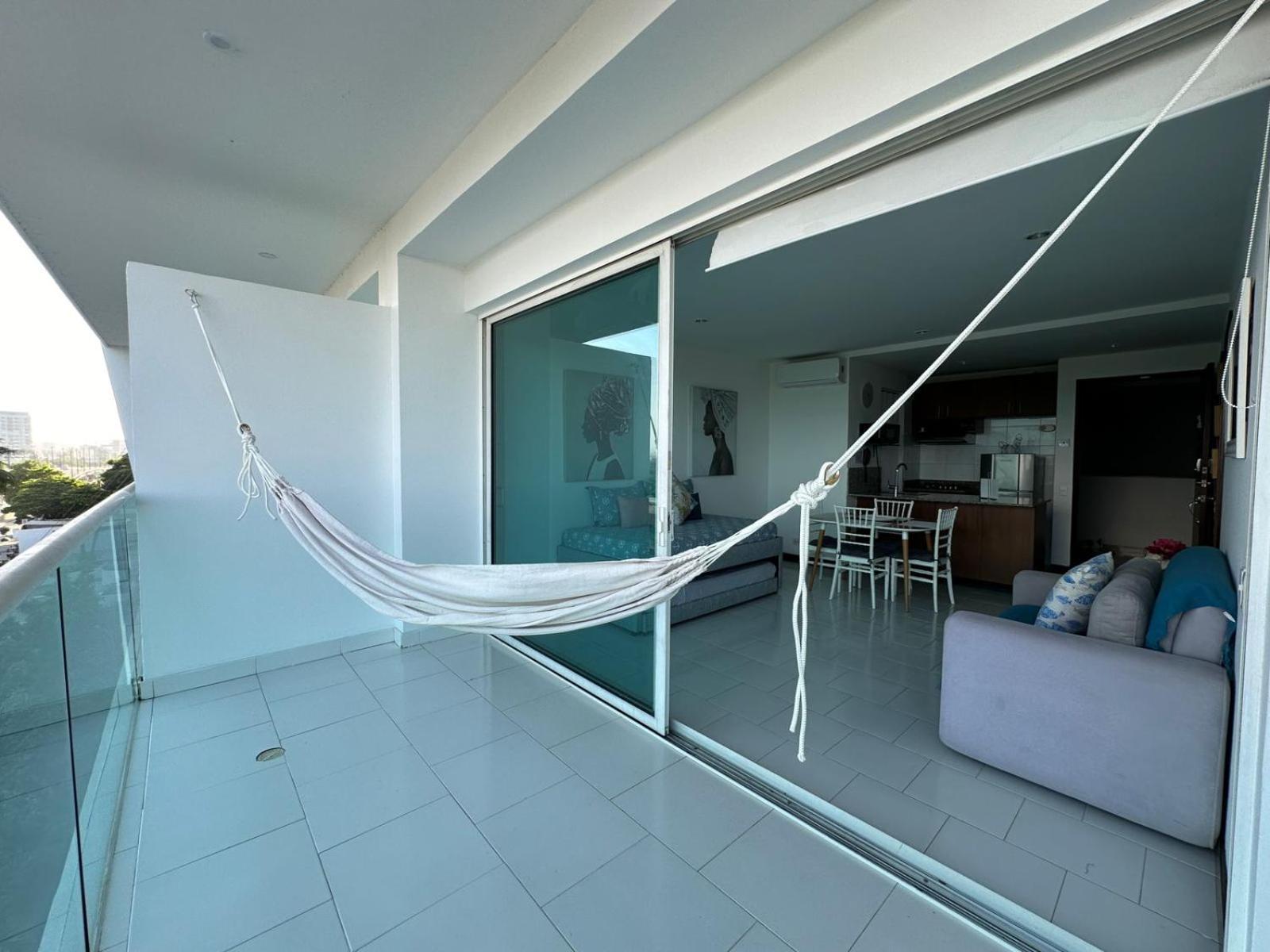 Espectacular Apto En Cartagena Con Salida Directa A La Playa Apartment Luaran gambar