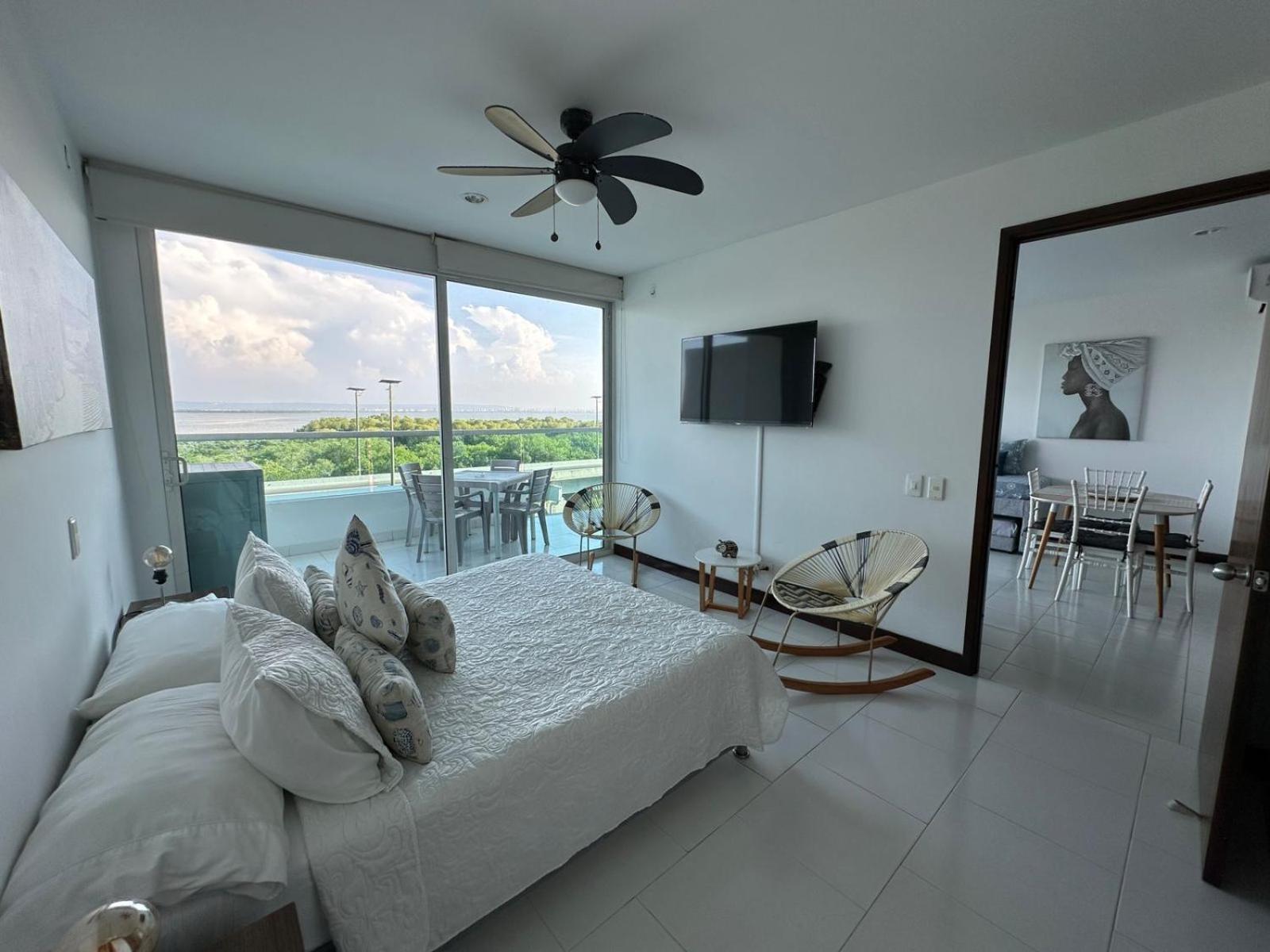 Espectacular Apto En Cartagena Con Salida Directa A La Playa Apartment Luaran gambar