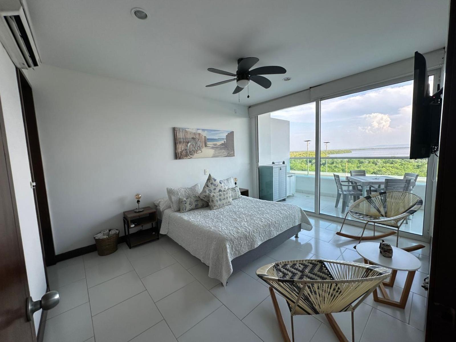 Espectacular Apto En Cartagena Con Salida Directa A La Playa Apartment Luaran gambar