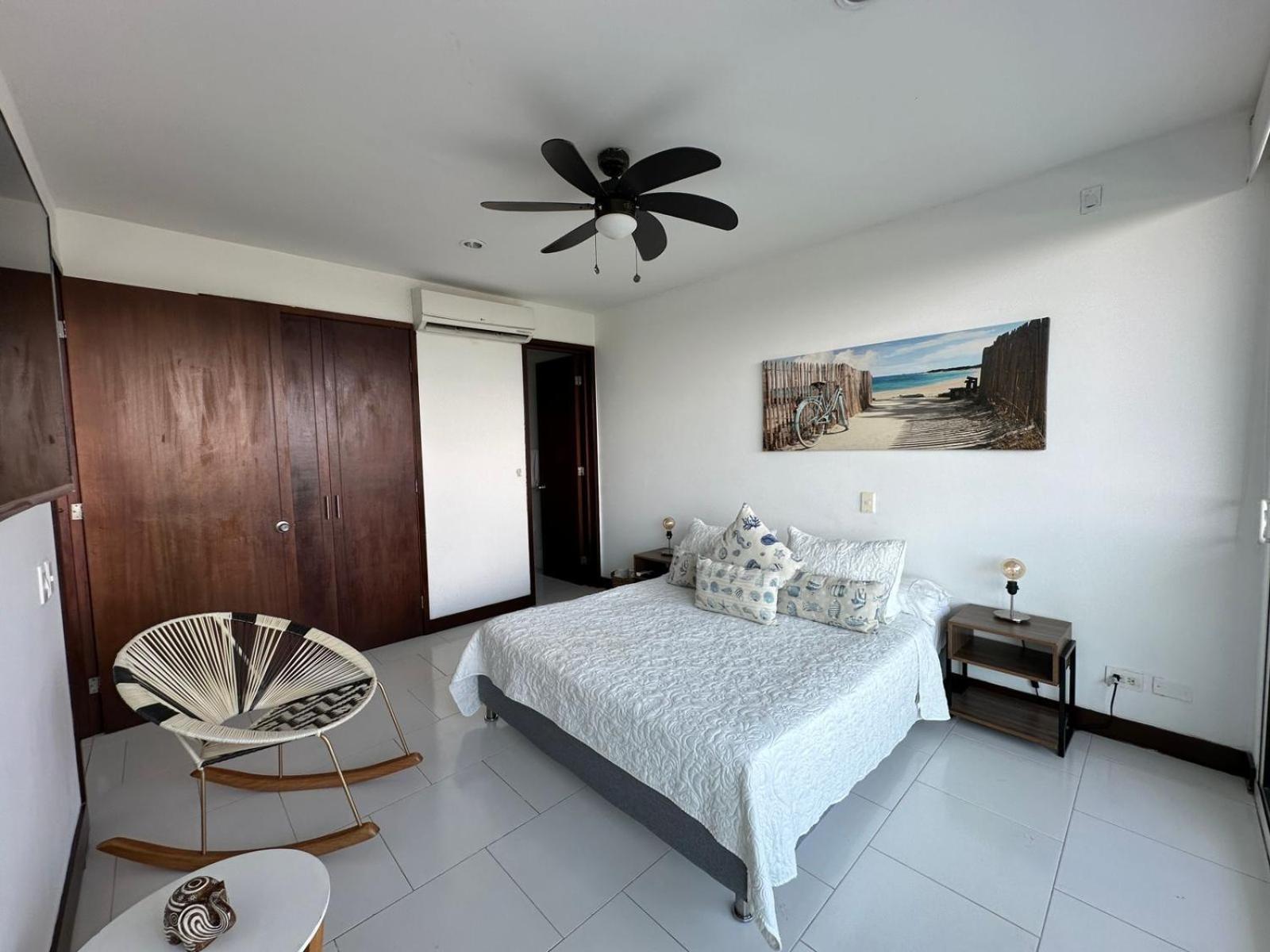 Espectacular Apto En Cartagena Con Salida Directa A La Playa Apartment Luaran gambar