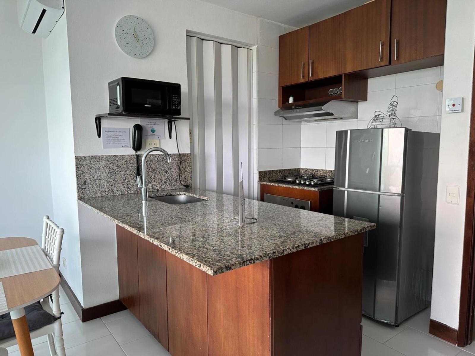 Espectacular Apto En Cartagena Con Salida Directa A La Playa Apartment Luaran gambar